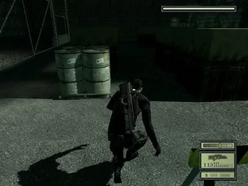 Tom Clancy's Splinter Cell - Chaos Theory (Disc 1) screen shot game playing